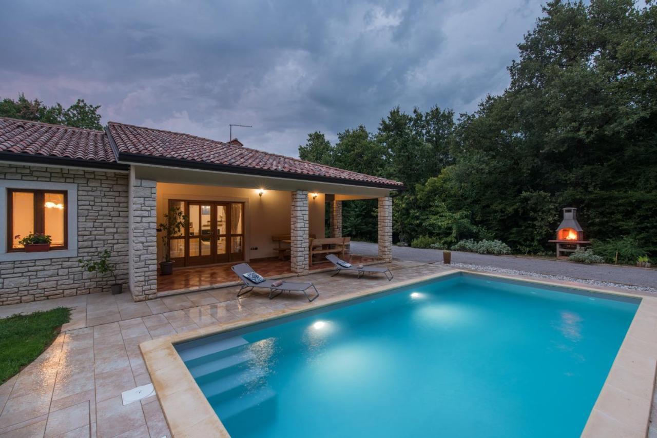Villa Mirabella Umag Bagian luar foto