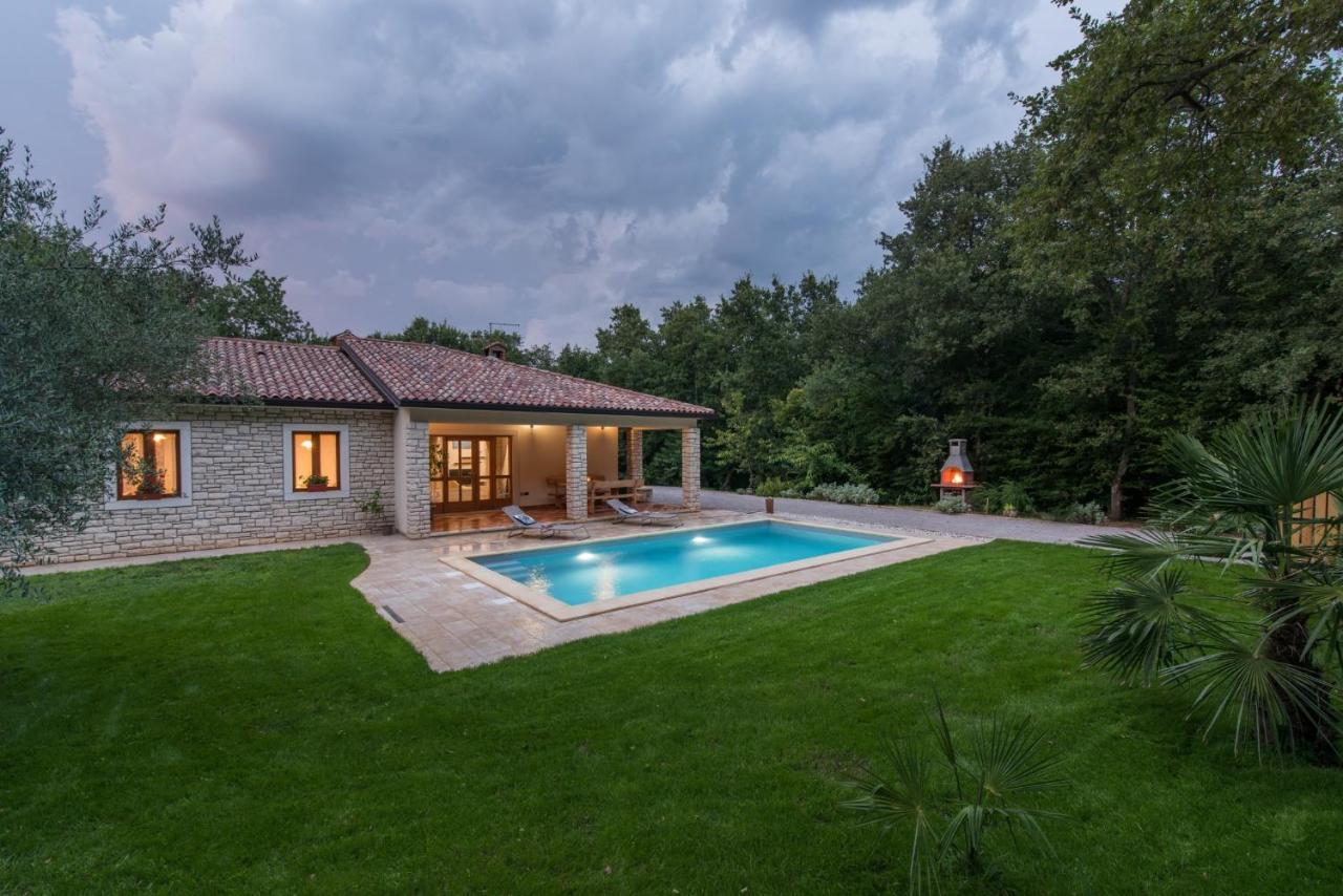 Villa Mirabella Umag Bagian luar foto