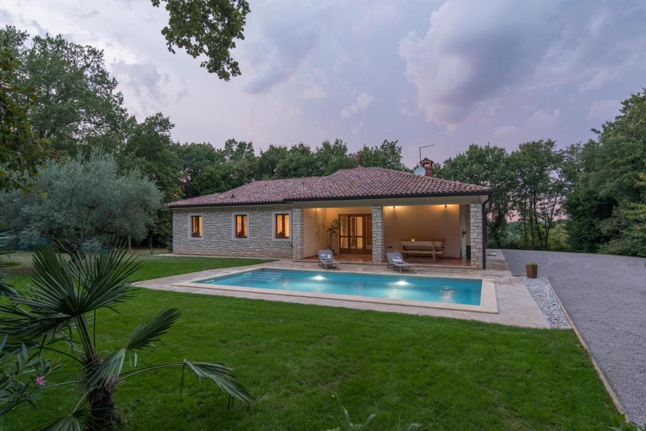 Villa Mirabella Umag Bagian luar foto