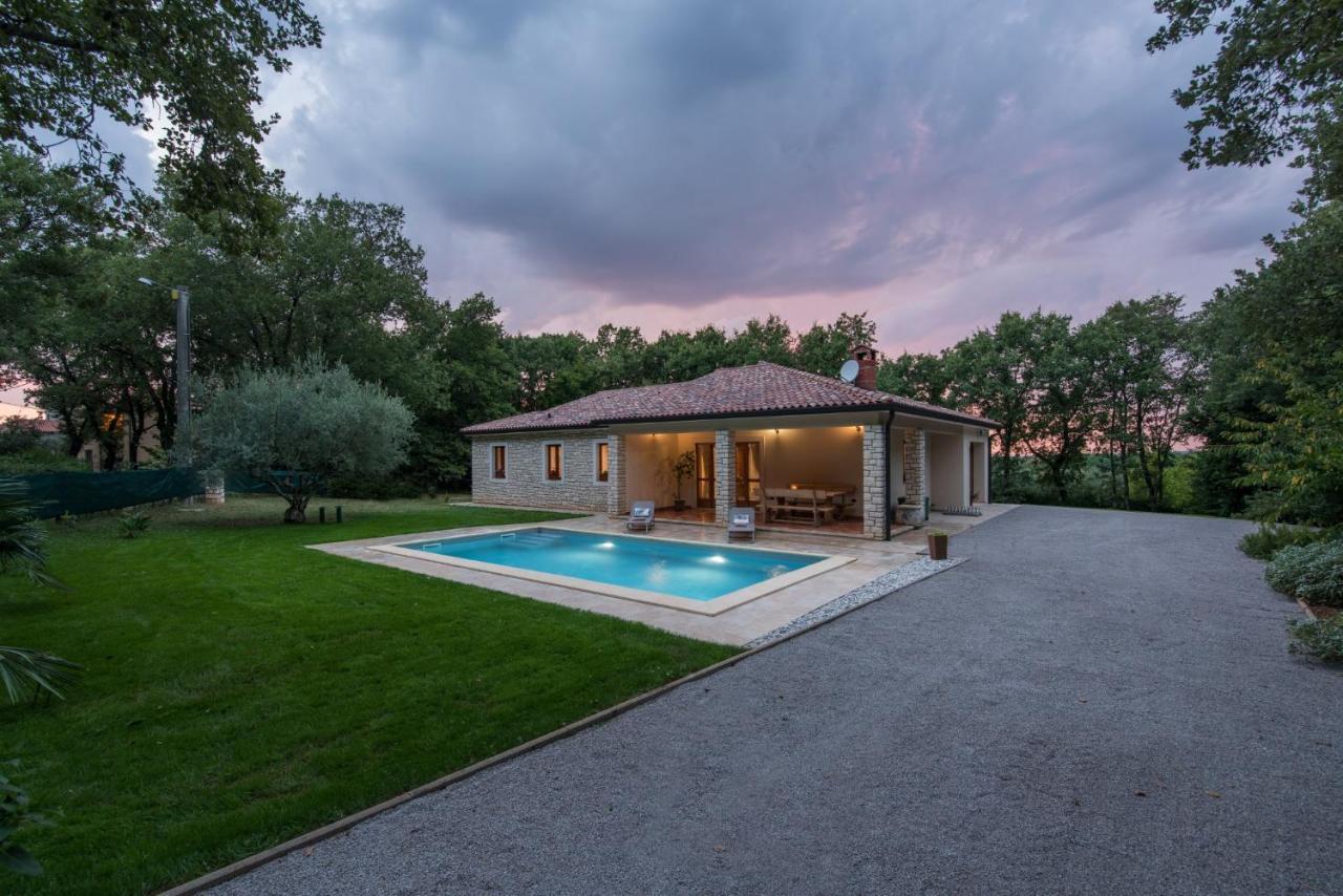 Villa Mirabella Umag Bagian luar foto